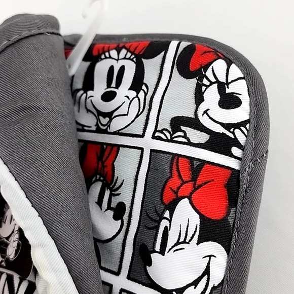 Minnie Mouse Disney Red Grey Oversized Oven Mitt & Pot Holder 2  Piece Set - Picture 6 of 9